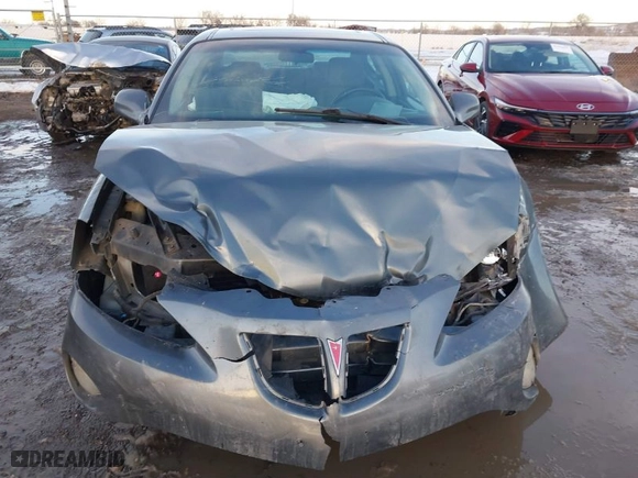 2004 Pontiac Grand Prix GTP with VIN 2G2WR524041363510, listed as a IAAI auction lot 41334336 with 187,802 mi miles. Bid and sale history available at carsss.com. Image 6.