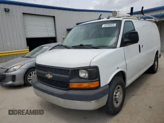 2014 Chevrolet Express Cargo z VIN 1GCWGFCA2E1915057, wystawiony jako Copart lot #52590835 z przebiegiem 148 704 mil mil oraz Czysty tytuł • Clean title. Historia ofert i sprzedaży dostępna na DreamBid. Obrazek 1.