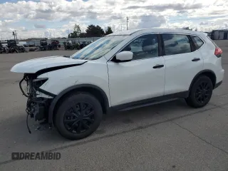 2017 Nissan Rogue SV z VIN KNMAT2MV0HP551187, wystawiony jako Copart lot #57661165 z przebiegiem 105 258 mil mil oraz Szkoda całkowita • Salvage title. Historia ofert i sprzedaży dostępna na DreamBid. Obrazek 1.