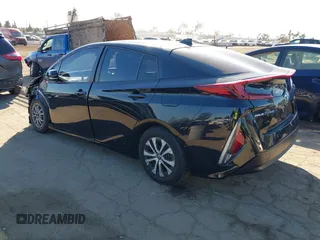 2022 Toyota Prius LE with VIN JTDKAMFP5N3225781, listed as a IAAI auction lot 40822065 with 42,307 mi miles and . Bid and sale history available at DreamBid. Image 3.