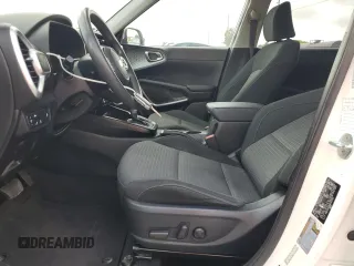 2021 Kia Soul S with VIN KNDJ23AU6M7145722, listed as a Copart auction lot 55242145 with 126,131 mi miles and Clean Title. Bid and sale history available at DreamBid. Image 7.