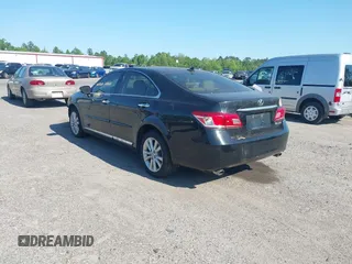 2011 Lexus ES 330 z VIN JTHBK1EG2B2452620, wystawiony jako IAAI lot #42062847 z przebiegiem Nie podano mil oraz . Historia ofert i sprzedaży dostępna na DreamBid. Obrazek 3.