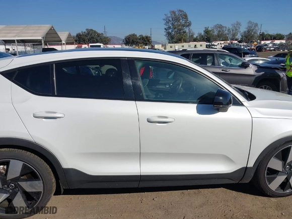 2023 Volvo C40 Recharge Pure Electric Ultimate with VIN YV4ED3GM9P2031408, listed as a IAAI auction lot 41676817 with 45,414 mi miles. Bid and sale history available at carsss.com. Image 14.