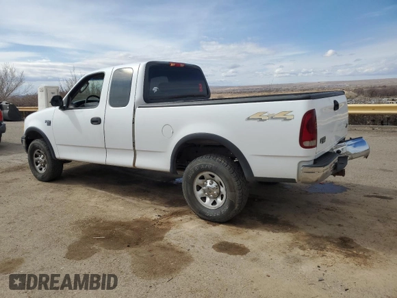 2003 Ford F-150 XL with VIN 2FTPX18L83CA04356, listed as a Copart auction lot 45232695 with 273,755 mi miles and Salvage Title. Bid and sale history available at carsss.com. Image 2.