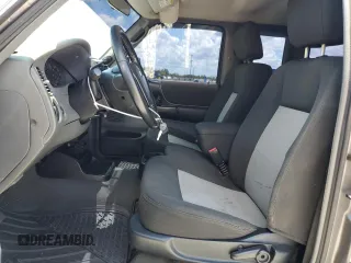 2010 Ford Ranger XL z VIN 1FTKR1ED3APA73551, wystawiony jako Copart lot #62852705 z przebiegiem 253 780 mil mil oraz Czysty tytuł • Clean title. Historia ofert i sprzedaży dostępna na DreamBid. Obrazek 7.