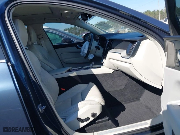 2023 Volvo XC60 Ultimate Bright Theme with VIN YV4L12DF2P1369254, listed as a IAAI auction lot 41678883 with 24,881 mi miles. Bid and sale history available at carsss.com. Image 5.