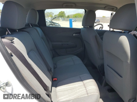 2016 Chevrolet Sonic LT z VIN 1G1JC6SHXG4175711, wystawiony jako Copart lot #55358605 z przebiegiem 59 422 mil mil oraz Szkoda całkowita • Salvage title. Historia ofert i sprzedaży dostępna na DreamBid. Obrazek 10.