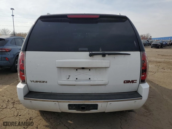 2007 GMC Yukon Denali with VIN 1GKFK63897J320368, listed as a Copart auction lot 77888774 with 233,584 mi miles and Clean Title. Bid and sale history available at carsss.com. Image 6.