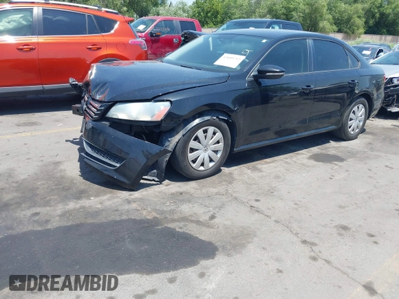 2012 Volkswagen Passat S с VIN 1VWAP7A30CC031752, выставлен на аукционе IAAI как лот 42609712 с пробегом 180 570 миль миль и . История ставок и продаж доступна на DreamBid. Изображение 17.