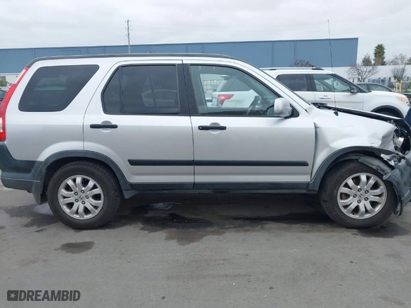 2006 Honda CR-V EX with VIN JHLRD68886C017390, listed as a IAAI auction lot 41458626 with 209,177 mi miles. Bid and sale history available at carsss.com. Image 13.