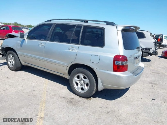 2007 Toyota Highlander with VIN JTEGD21A570167742, listed as a IAAI auction lot 41846638 with 171,518 mi miles. Bid and sale history available at carsss.com. Image 3.