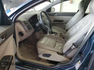 2007 Volvo S40 2.4L z VIN YV1MS382X72283244, wystawiony jako Copart lot #52902415 z przebiegiem 86 821 mil mil oraz Tytuł czysty. Historia ofert i sprzedaży dostępna na DreamBid. Obrazek 7.