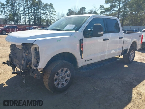 2024 Ford Super Duty F-250 SRW XL with VIN 1FT7W2BT7REE11458, listed as a IAAI auction lot 41733770 with 30,695 mi miles. Bid and sale history available at carsss.com. Image 18.
