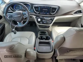 2020 Chrysler Pacifica Touring L with VIN 2C4RC1BGXLR128514, listed as a Copart auction lot 57333635 with 71,109 mi miles and Salvage title. Bid and sale history available at DreamBid. Image 8.