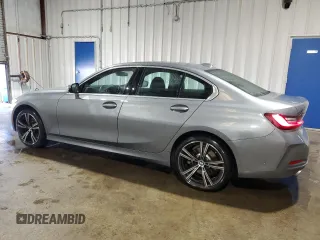 2024 BMW 3 Series 330i xDrive with VIN 3MW89FF00R8E18318, listed as a Copart auction lot 54491755 with 27,368 mi miles and Clean Title. Bid and sale history available at carsss.com. Image 2.