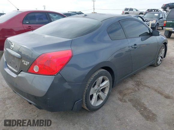 2009 Nissan Altima 3.5 SE with VIN 1N4BL24E29C135970, listed as a IAAI auction lot 41697555 with 232,896 mi miles. Bid and sale history available at carsss.com. Image 4.