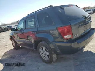 2007 Jeep Grand Cherokee Laredo with VIN 1J8GR48KX7C531824, listed as a Copart auction lot 49519015 with 175,453 mi miles and Salvage Title. Bid and sale history available at carsss.com. Image 2.
