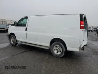 2020 GMC Savana Cargo Van with VIN 1GTW7AFG7L1210528, listed as a Copart auction lot 79937814 with 73,451 mi miles and Salvage Title. Bid and sale history available at carsss.com. Image 2.