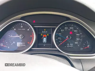 2015 Audi Q7 Premium Plus z VIN WA1LMAFE5FD030021, wystawiony jako IAAI lot #42627531 z przebiegiem 137 454 mil mil oraz . Historia ofert i sprzedaży dostępna na DreamBid. Obrazek 7.