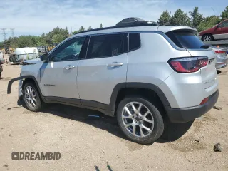 2025 Jeep Compass Latitude with VIN 3C4NJDBN7ST515618, listed as a Copart auction lot 57312805 with 670 mi miles and Salvage title. Bid and sale history available at DreamBid. Image 2.