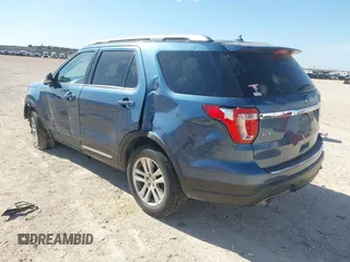 2018 Ford Explorer XLT with VIN 1FM5K8D86JGC41452, listed as a IAAI auction lot 41772061 with 121,192 mi miles and . Bid and sale history available at carsss.com. Image 3.