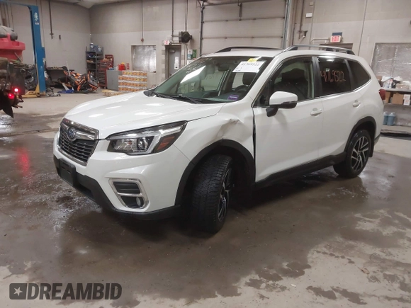 2019 Subaru Forester Limited with VIN JF2SKAUC3KH526772, listed as a IAAI auction lot 41769522 with 35,688 mi miles. Bid and sale history available at carsss.com. Image 2.