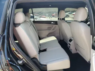2022 Volkswagen Tiguan SE R-Line Black z VIN 3VVCB7AXXNM080652, wystawiony jako Copart lot #51249185 z przebiegiem 53 996 mil mil oraz Nie do naprawy • Non repairable. Historia ofert i sprzedaży dostępna na DreamBid. Obrazek 11.