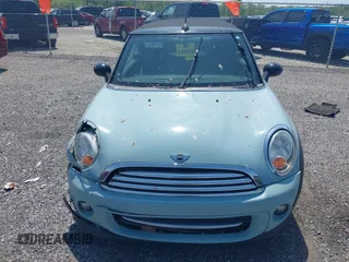 2014 MINI Convertible с VIN WMWZN3C51ET569556, выставлен на аукционе IAAI как лот 42176151 с пробегом 158 846 миль миль и . История ставок и продаж доступна на DreamBid. Изображение 12.