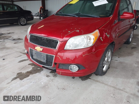 2011 Chevrolet Aveo 2LT z VIN KL1TG6DE1BB133821, wystawiony jako IAAI lot #42238620 z przebiegiem 158 225 mil mil oraz . Historia ofert i sprzedaży dostępna na DreamBid. Obrazek 6.
