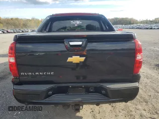 2013 Chevrolet Avalanche LTZ with VIN 3GNTKGE77DG317983, listed as a Copart auction lot 73605784 with 181,877 mi miles and Salvage Title. Bid and sale history available at carsss.com. Image 6.