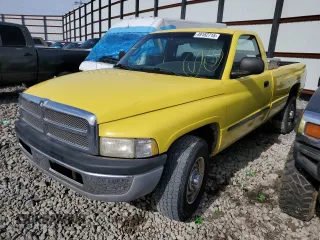 2000 Dodge Ram 2500 with VIN 3B7KC26Z8YM226121, listed as a Copart auction lot 49182715 with 164,444 mi miles and Clean Title. Bid and sale history available at carsss.com. Image 1.