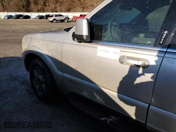 2004 Lincoln Aviator Luxury with VIN 5LMEU88H34ZJ06472, listed as a Copart auction lot 47202405 with Not provided miles and Salvage title. Bid and sale history available at DreamBid. Image 13.