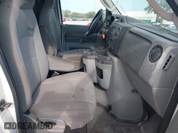 2010 Ford Econoline Cargo Commercial with VIN 1FTNE2EW6ADA38777, listed as a IAAI auction lot 41557940 with 176,936 mi miles and . Bid and sale history available at DreamBid. Image 5.