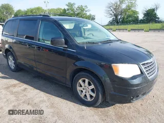 2008 Chrysler Town & Country Touring with VIN 2A8HR54P78R762586, listed as a IAAI auction lot 42400610 with 264,135 mi miles and . Bid and sale history available at DreamBid. Image 1.