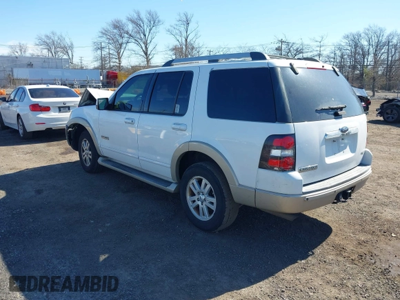 2006 Ford Explorer z VIN 1FMEU64E56UA48934, wystawiony jako IAAI lot #41807718 z przebiegiem 114 928 mil mil oraz . Historia ofert i sprzedaży dostępna na DreamBid. Obrazek 3.