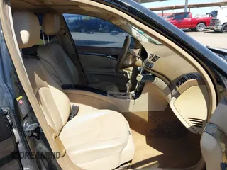2007 Mercedes-Benz E-Class Sport 5.5L with VIN WDBUF72XX7A988796, listed as a IAAI auction lot 42052924 with 180,169 mi miles. Bid and sale history available at carsss.com. Image 5.