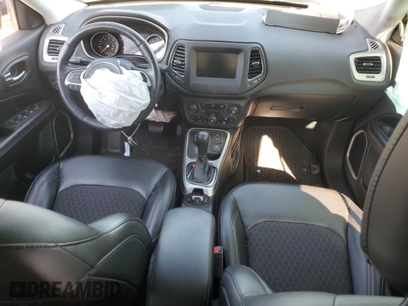 2019 Jeep Compass Latitude with VIN 3C4NJDBB2KT697055, listed as a Copart auction lot 48926585 with 31,892 mi miles and Salvage Title. Bid and sale history available at carsss.com. Image 8.