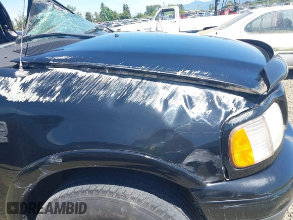 2002 Ford F-150 XL with VIN 2FTRX18LX2CA68793, listed as a IAAI auction lot 42197133 with 143,550 mi miles and . Bid and sale history available at DreamBid. Image 13.