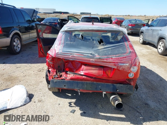 2002 Mazda Protege z VIN JM1BJ245221631014, wystawiony jako IAAI lot #42232912 z przebiegiem 180 184 mil mil oraz . Historia ofert i sprzedaży dostępna na DreamBid. Obrazek 6.