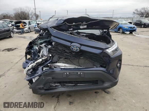 2024 Toyota RAV4 Hybrid XLE Premium with VIN 4T3B6RFVXRU157719, listed as a Copart auction lot 44658025 with 7,047 mi miles and Salvage Title. Bid and sale history available at carsss.com. Image 5.