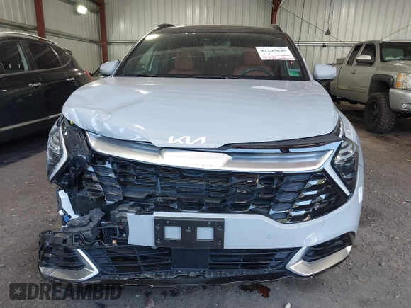 2024 Kia Sportage SX-Prestige z VIN 5XYK53DF2RG180390, wystawiony jako IAAI lot #42205645 z przebiegiem 9 330 mil mil oraz . Historia ofert i sprzedaży dostępna na DreamBid. Obrazek 12.