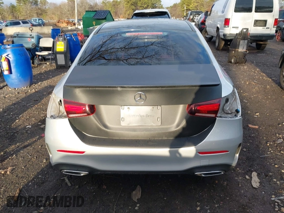 2021 Mercedes-Benz A 220 z VIN W1K3G4FBXMJ273221, wystawiony jako IAAI lot #41829672 z przebiegiem 39 164 mil mil oraz . Historia ofert i sprzedaży dostępna na DreamBid. Obrazek 16.