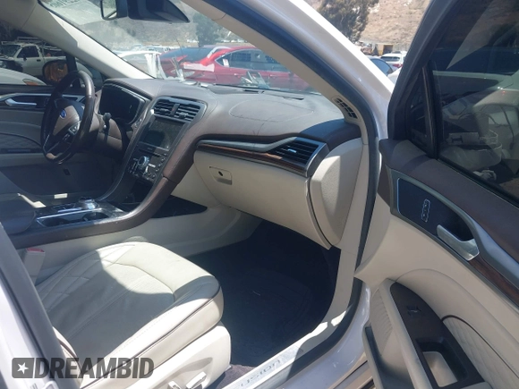 2017 Ford Fusion Titanium z VIN 3FA6P0SU0HR329224, wystawiony jako IAAI lot #42291605 z przebiegiem 176 728 mil mil oraz . Historia ofert i sprzedaży dostępna na DreamBid. Obrazek 5.