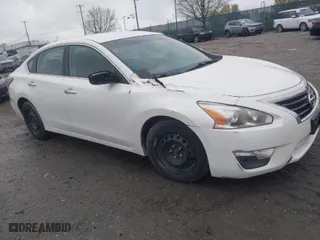 2014 Nissan Altima 2.5 S with VIN 1N4AL3AP7EC197172, listed as a IAAI auction lot 42019200 with 142,336 mi miles. Bid and sale history available at carsss.com. Image 1.