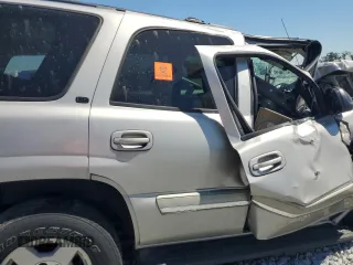2006 Chevrolet Tahoe LT with VIN 1GNEC13Z86R138085, listed as a Copart auction lot 49604045 with 0 mi miles and Non Repairable. Bid and sale history available at carsss.com. Image 11.