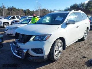 2018 Nissan Pathfinder S with VIN 5N1DR2MM7JC603796, listed as a IAAI auction lot 41460226 with 67,444 mi miles. Bid and sale history available at carsss.com. Image 17.