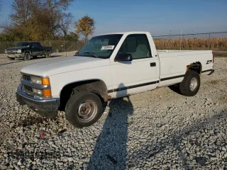 1998 Chevrolet Silverado 1500 with VIN 1GCEK14R1WZ203739, listed as a Copart auction lot 77809444 with 147,168 mi miles and Salvage Title. Bid and sale history available at DreamBid. Image 1.
