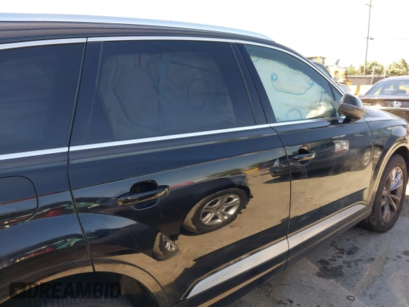 2019 Audi Q7 Premium Plus with VIN WA1LHAF70KD018858, listed as a IAAI auction lot 42290924 with 118,885 mi miles and . Bid and sale history available at DreamBid. Image 14.
