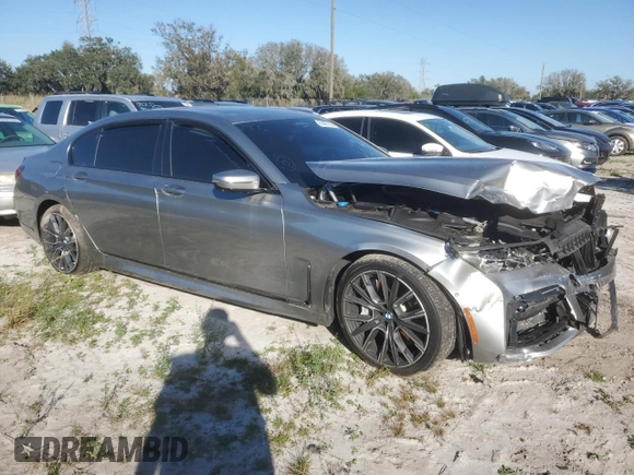 2020 BMW 7 Series 750i xDrive with VIN WBA7U2C03LGJ59954, listed as a Copart auction lot 81485144 with 0 mi miles and Salvage Title. Bid and sale history available at carsss.com. Image 4.