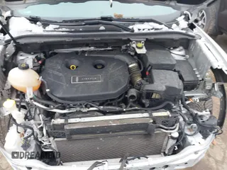 2019 Lincoln MKC Standard with VIN 5LMCJ1D91KUL27746, listed as a IAAI auction lot 41552362 with 94,659 mi miles. Bid and sale history available at carsss.com. Image 10.